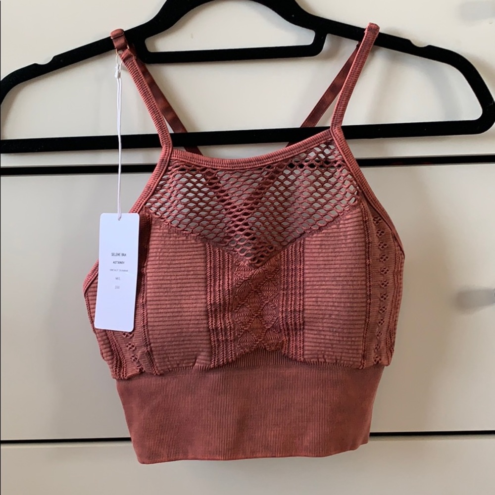 NWT Avocado Sports Bra M/L